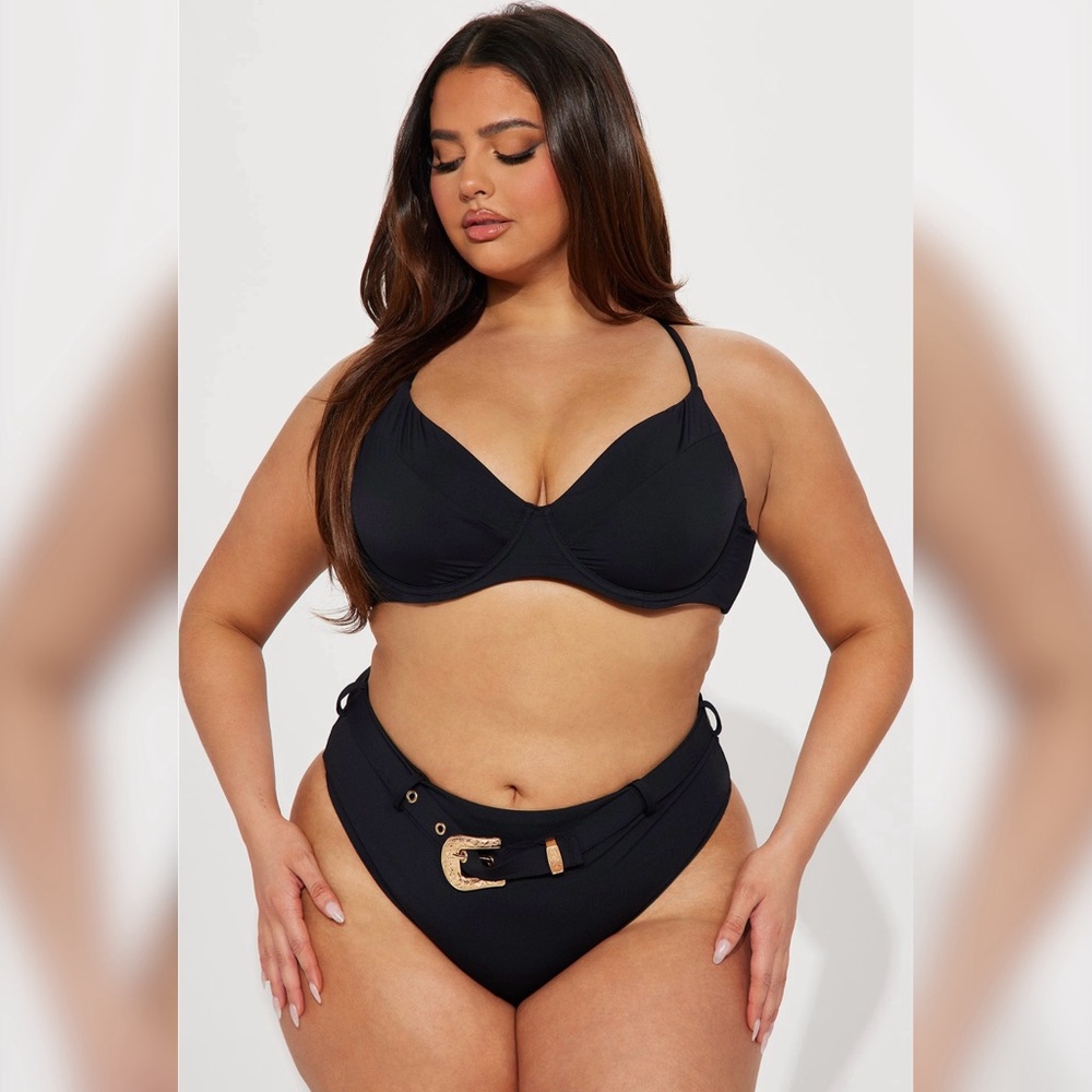 Fashion Nova Bikini Top 👙 ONLY Black sz 3X